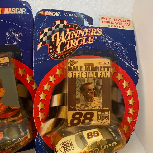 NASCAR Winner’s Circle 2000 Dale Jarrett - Dice-cast Car - 4 - Picture 4 of 5